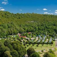 camping-surchauffant-jura-yzj5w