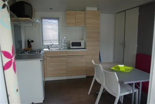 camping-le-tenzor-de-la-baie-cherrueix-u0kfi