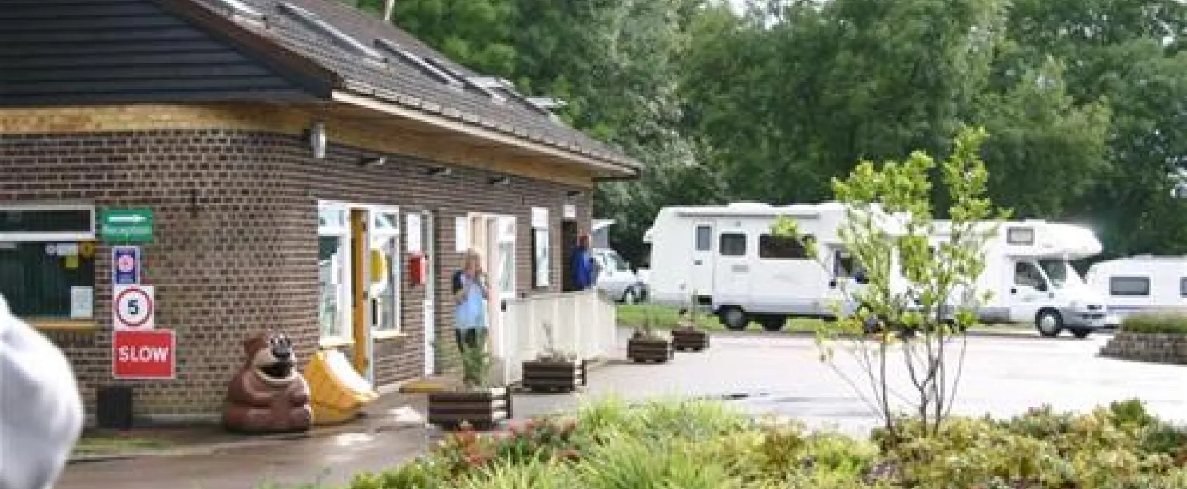 Lee Valley Leisure Centre Camping and Caravan Park