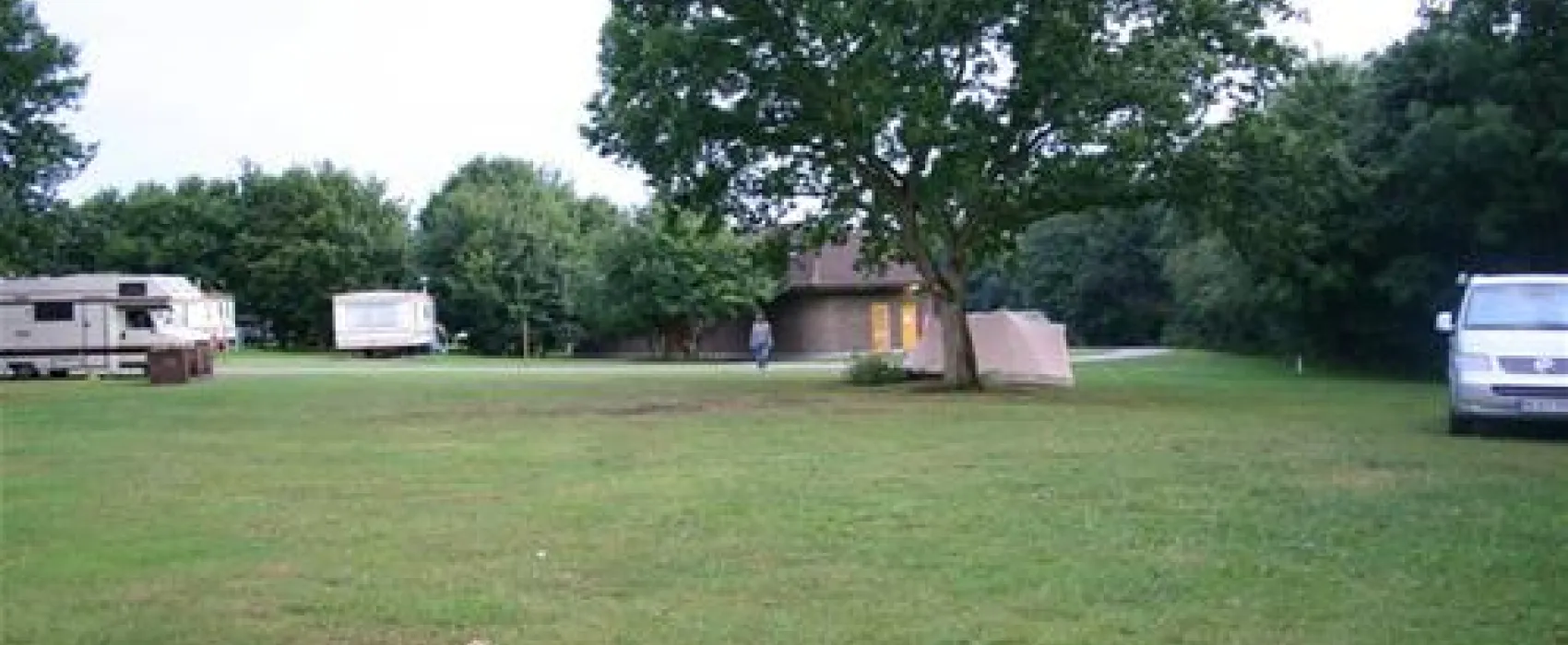 Lee Valley Leisure Centre Camping and Caravan Park