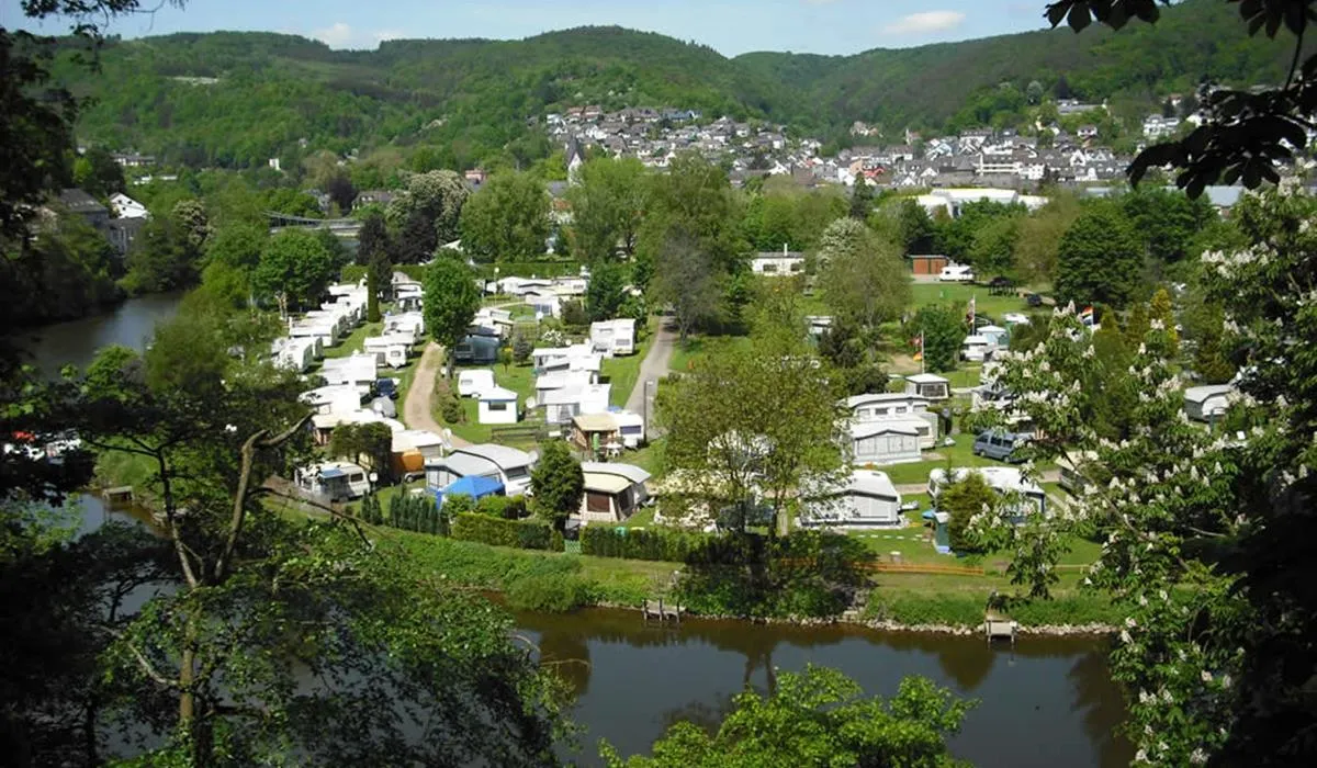 camping-auf-der-au-nassau-qqi4m