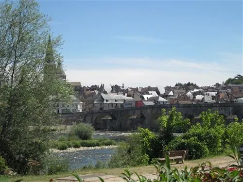 camping-municipal-la-saulaie-la-charite-sur-loire-lsssj