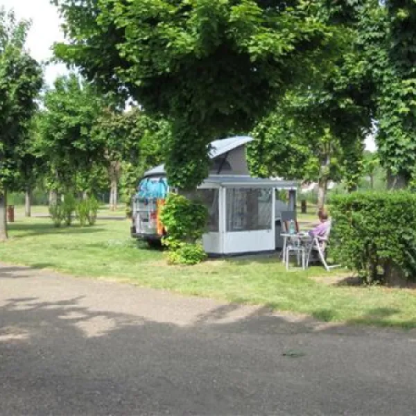 camping-municipal-la-saulaie-la-charite-sur-loire-mj9gy