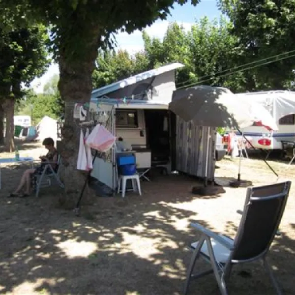 camping-municipal-la-saulaie-la-charite-sur-loire-whhfs