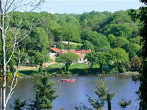 camping-le-lac-landevieille-edifn