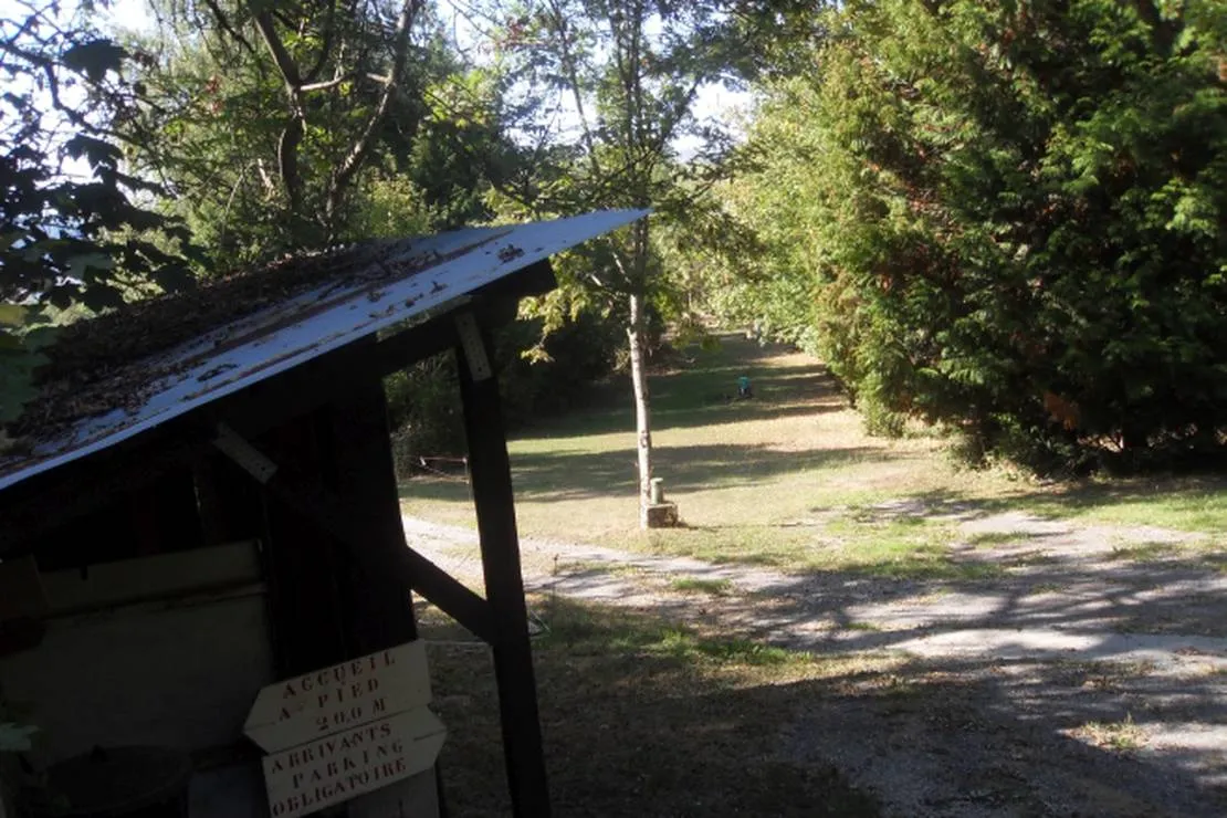camping-combe-leat-presle-rawwu