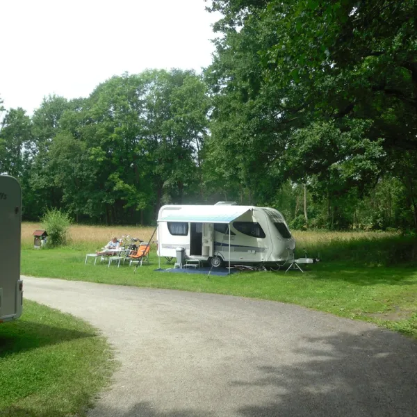 kneipp-und-erlebniscamping-an-den-spreewaldfliesen-burg-im-spreewald-vu1eu