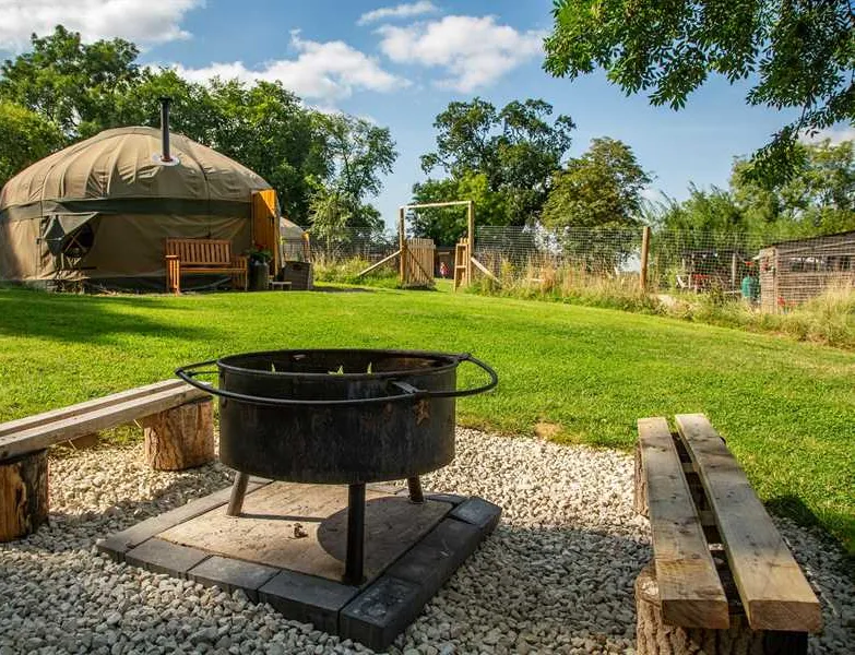 campden-yurts-chipping-campden-cwxdy