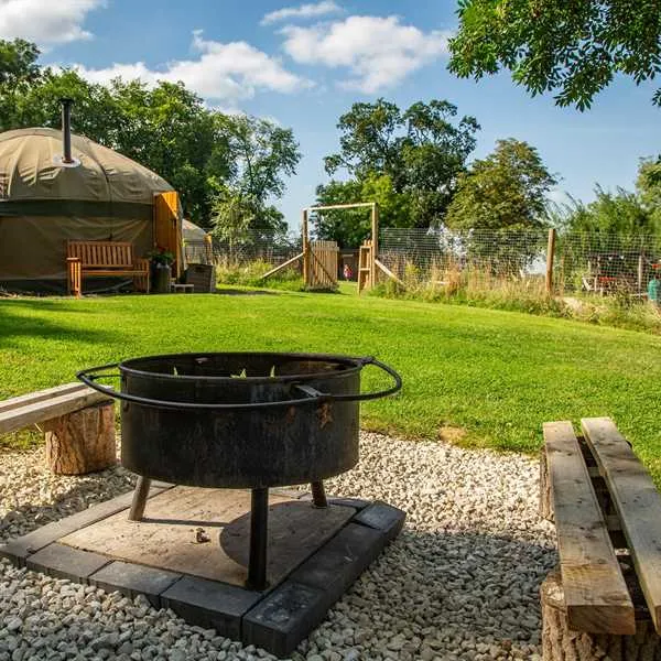 campden-yurts-chipping-campden-cwxdy