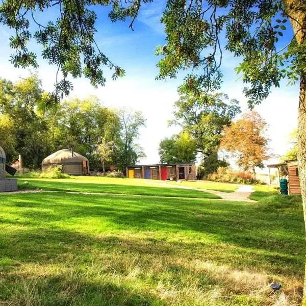campden-yurts-chipping-campden-kh8j6