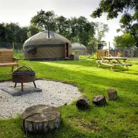 campden-yurts-chipping-campden-txagd