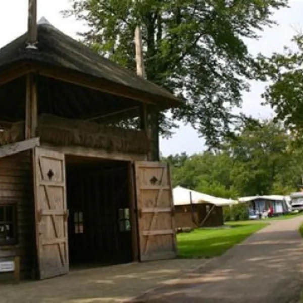 camping-de-lemeler-esch-lemele-hzs1d