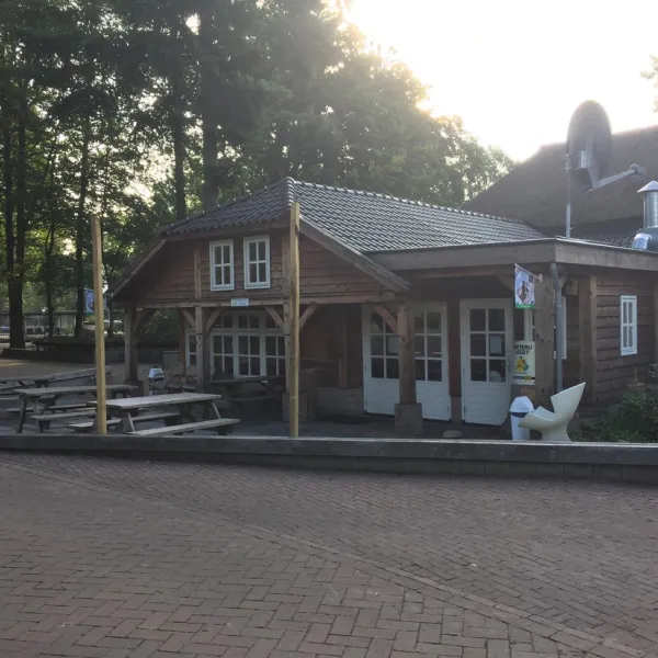 camping-de-lemeler-esch-lemele-waspj