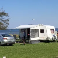 hvalpsund-familie-camping-fars-f5iwp
