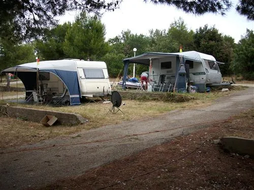 camping-jazina-tisno-hnkhf