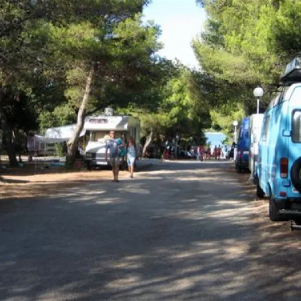camping-jazina-tisno-i2v0f