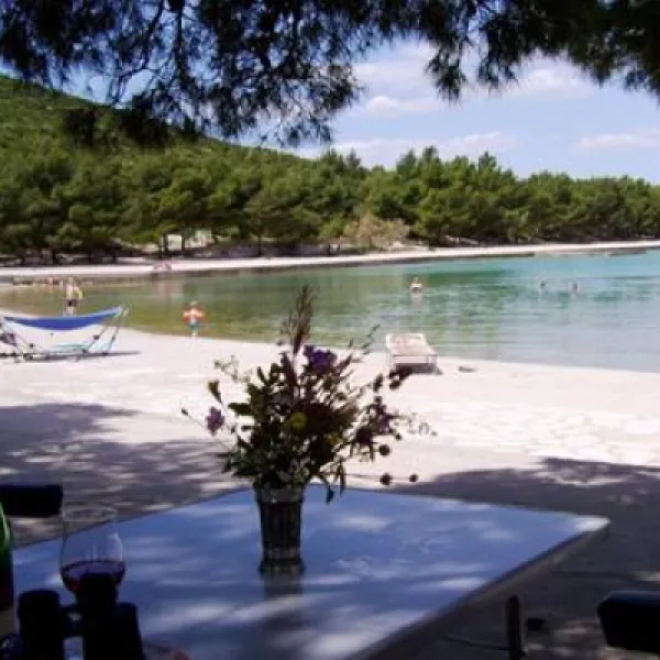 camping-jazina-tisno-rt3d3