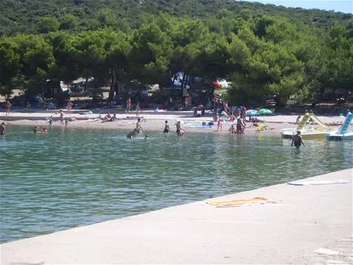 camping-jazina-tisno-uwaty