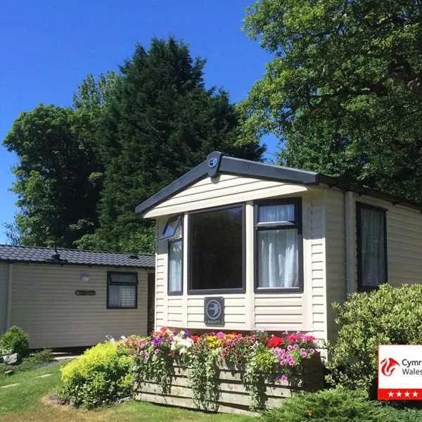 mill-house-caravan-park-stepaside-kl4dd