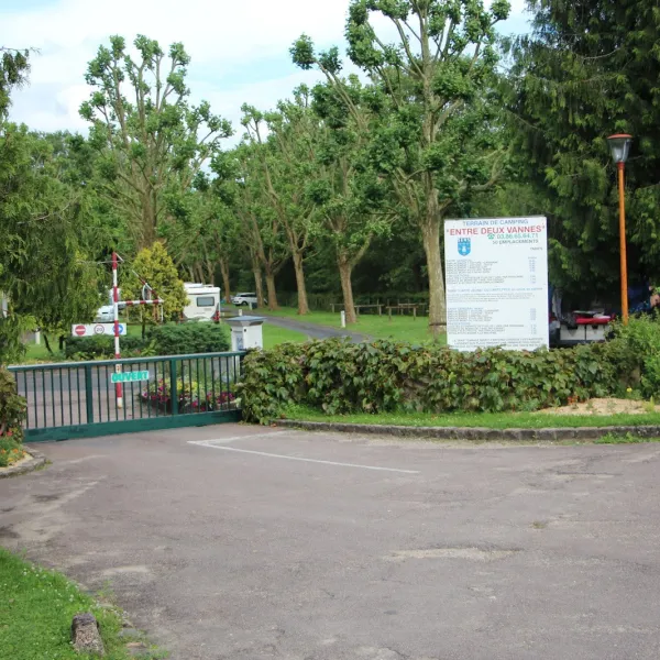 camping-municipal-entre-deux-vannes-sens-byjfk