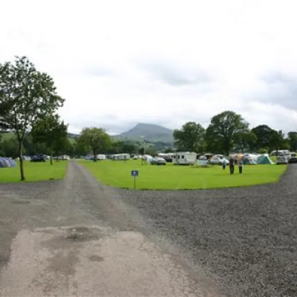 glanllyn-lakeside-caravan-camping-park-bala-heckp