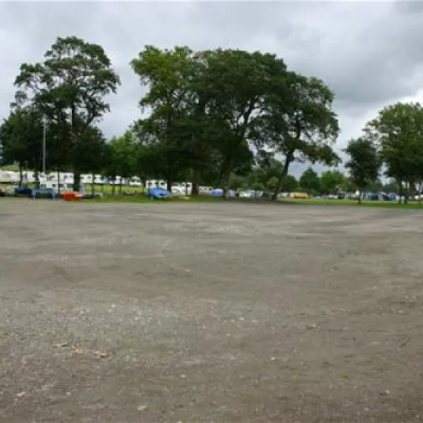 glanllyn-lakeside-caravan-camping-park-bala-myvbe
