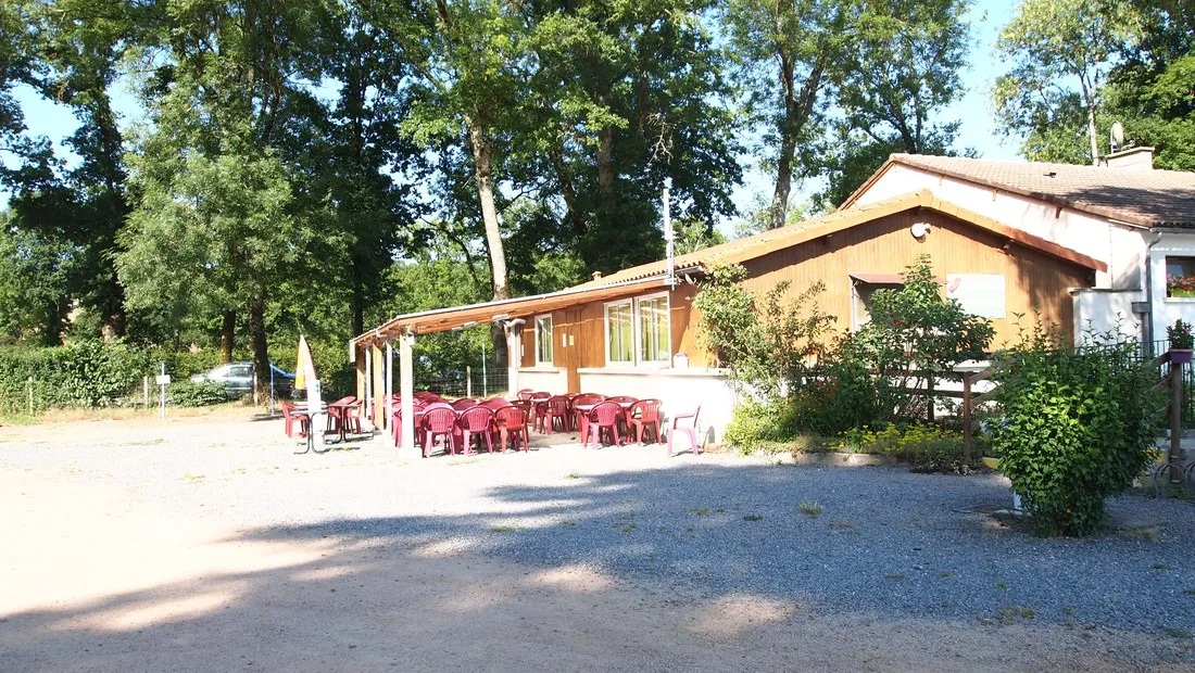 camping-municipal-le-parc-availles-limouzine-tjkdb