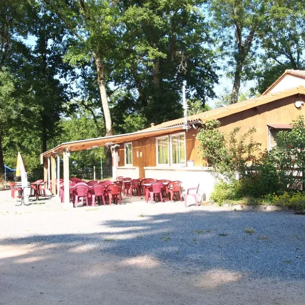 camping-municipal-le-parc-availles-limouzine-tjkdb