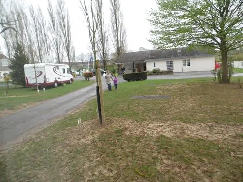camping-du-port-de-plaisance-pronne-ap2cz