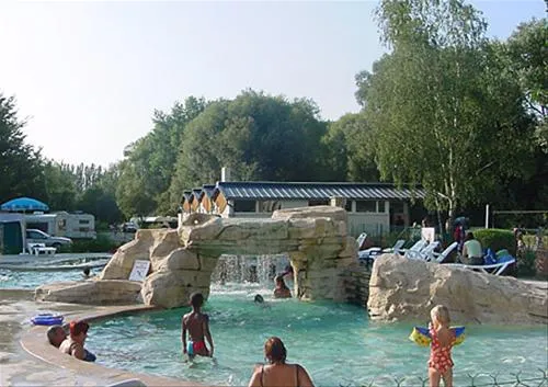 camping-du-port-de-plaisance-pronne-e6qy6