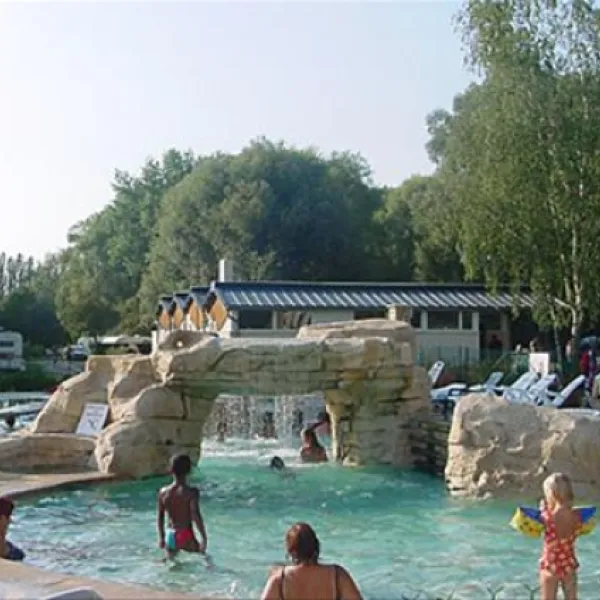 camping-du-port-de-plaisance-pronne-e6qy6