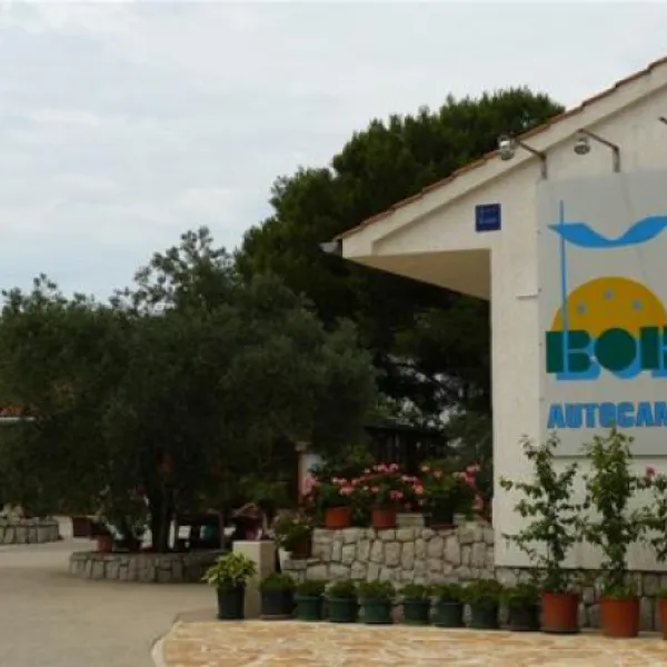 camping-bor-krk-6b1dw