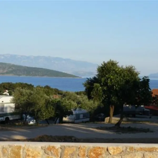 camping-bor-krk-ctnuh