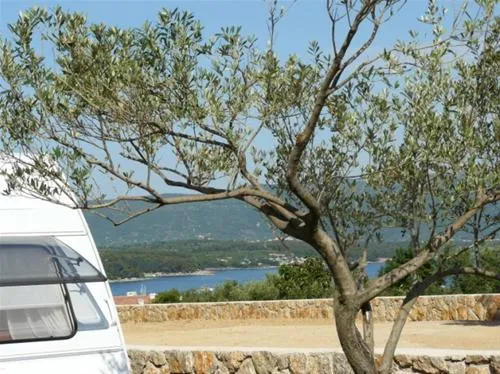 camping-bor-krk-uqk70