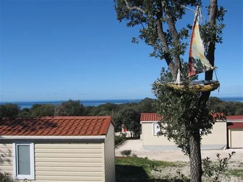 camping-colone-bale-8ypdl