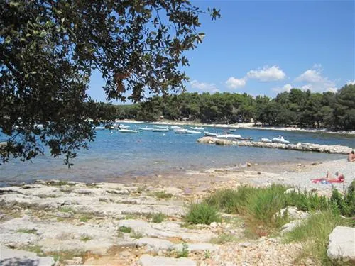 camping-colone-bale-b5jpe