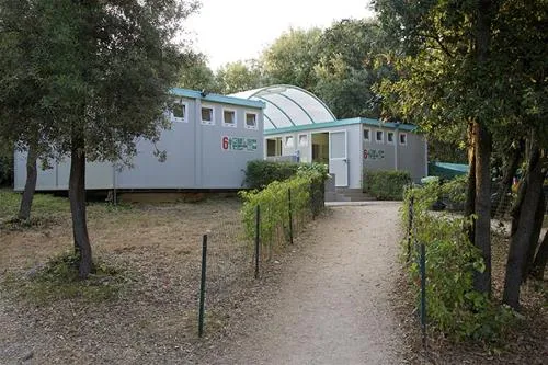 camping-colone-bale-pn5oy