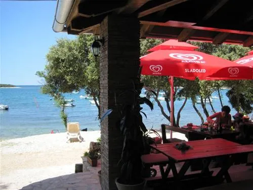 camping-colone-bale-r4jkv
