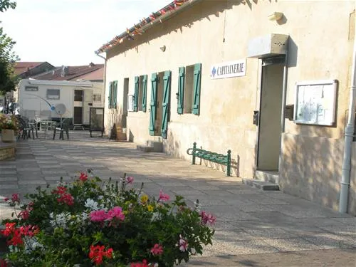camping-municipal-campingcars-uniquement-stenay-ttftm