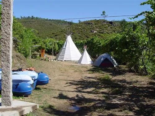 quinta-do-rio-canedo-de-basto-rux1q