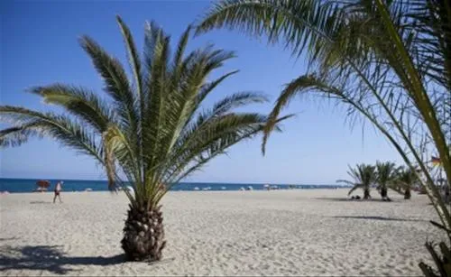 camping-le-floride-et-lembouchure-le-barcares-coguw
