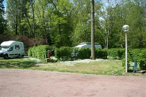 camping-municipal-olivet-x2u8q