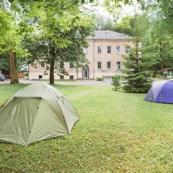 Downtown Forest Hostel & Camping
