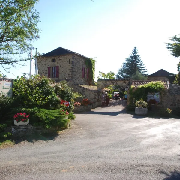 camping-les-hauts-de-ratebout-belves-g4drh