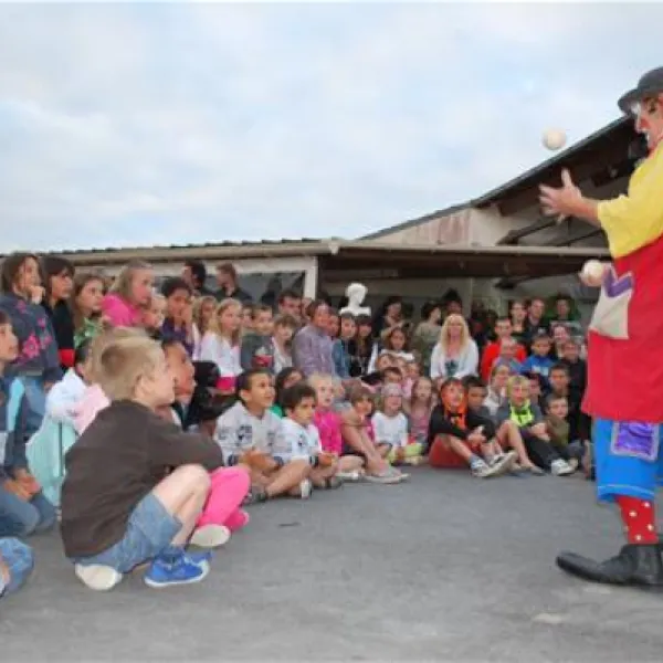 camping-la-dive-st-michel-en-l-herm-3vu6l