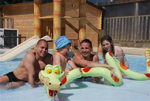 camping-la-dive-st-michel-en-l-herm-m35hc