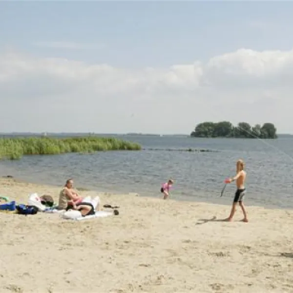 molecaten-park-flevostrand-biddinghuizen-r9ubh