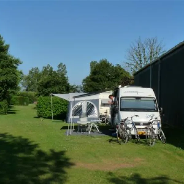mini-camping-korenbloem-vrouwenpolder-mep7d