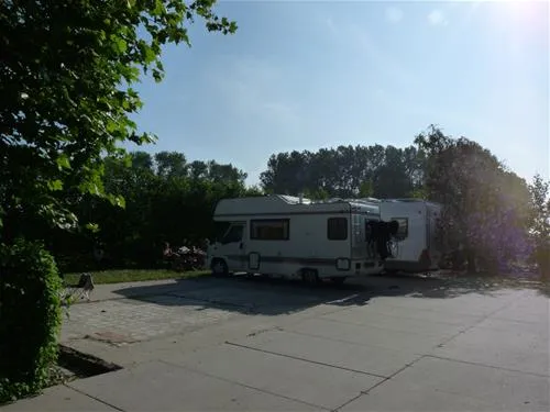 mini-camping-korenbloem-vrouwenpolder-v2px7