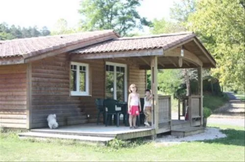 camping-le-jarry-carrey-thenon-osipo